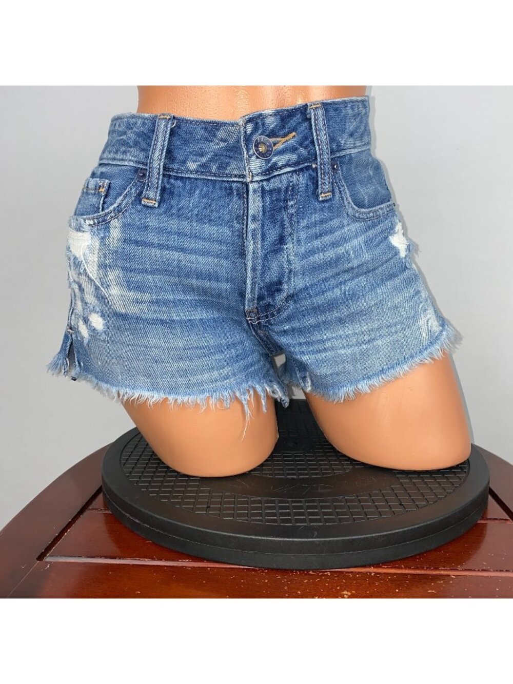 Abercrombie & Fitch Shorts Womens W 25 L 3 Cutoff Button Fly Fringe Bleach Slits